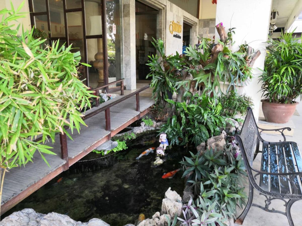 Supanich Condo Opposite The Train Station Chiangmai Chiang Mai Exterior foto