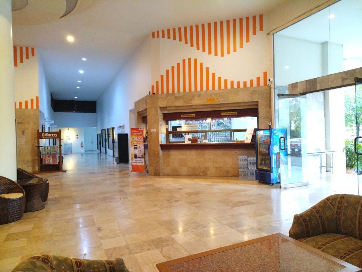 Supanich Condo Opposite The Train Station Chiangmai Chiang Mai Exterior foto